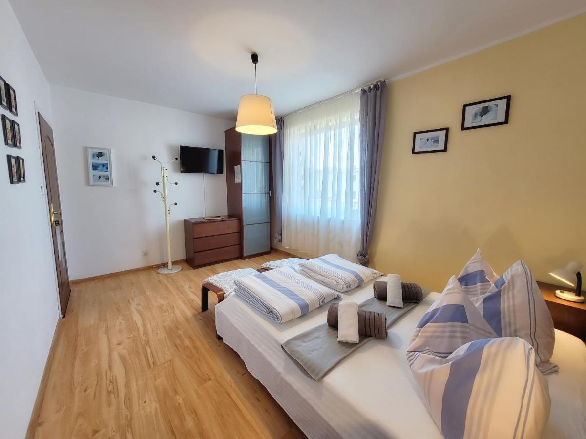 Iwona Pokoje Apartamenty Karwia Exterior foto